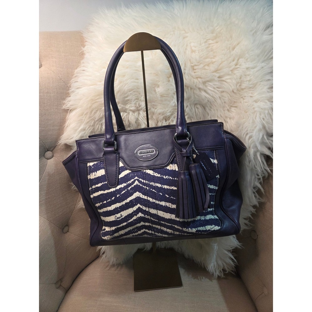 C184 Coach Legacy Candance